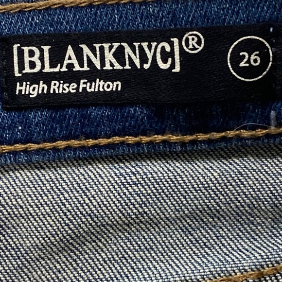 Blank NYC Distressed High Rise Fulton Jean Shorts Size 26 - Picture 6 of 7